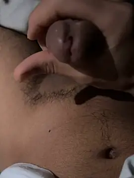 Snapshot of amialiii chatting on 02/14/25, 04:58 amialiii online show from 02/14/25, 04:58