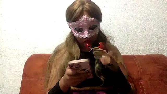 sharonlopez9611 online show from 02/18/25, 04:48