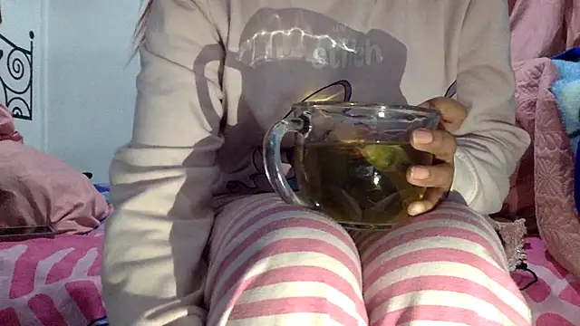 sharonlopez9611 online show from 11/13/25, 03:38