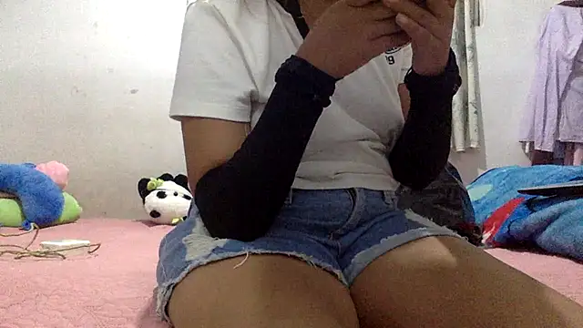 sharonlopez9611 online show from 05/05/26, 03:36