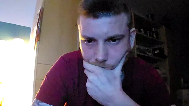 Snapshot of Foxtrott_242 chatting on 11/22/25, 01:37 Foxtrott 242 online show from 11/22/25, 01:37