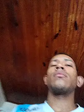 Mineirinho043 online show from 02/21/25, 03:21