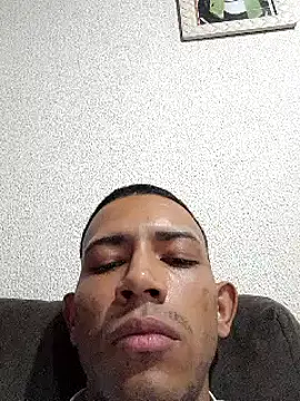 Mineirinho043 online show from 02/21/25, 11:21