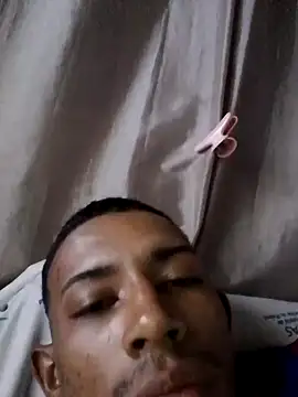 Mineirinho043 online show from 02/25/25, 05:08