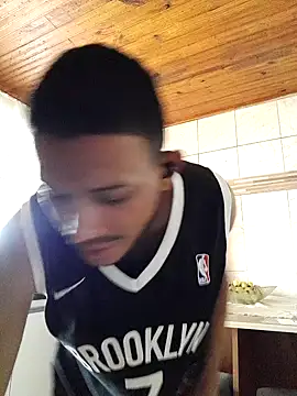 Mineirinho043 online show from 03/06/25, 05:22