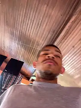 Mineirinho043 online show from 03/11/25, 02:29