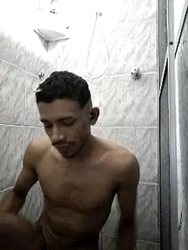 Mineirinho043 online show from 03/18/25, 07:42