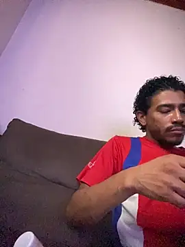 Mineirinho043 online show from 10/12/25, 06:40