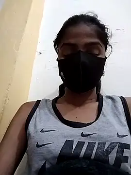 Snapshot of fuungirl38 chatting on 02/26/25, 10:42 fuungirl38 online show from 02/26/25, 10:42