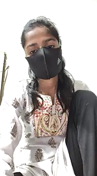 Snapshot of fuungirl38 chatting on 03/07/25, 08:22 fuungirl38 online show from 03/07/25, 08:22