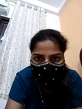 Snapshot of fuungirl38 chatting on 10/08/25, 05:43 fuungirl38 online show from 10/08/25, 05:43