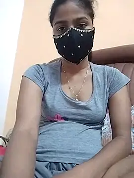 Snapshot of fuungirl38 chatting on 11/15/25, 11:07 fuungirl38 online show from 11/15/25, 11:07