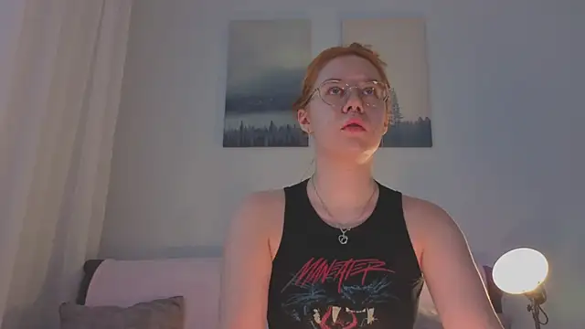 Mia Luw online show from 06/19/26, 01:43