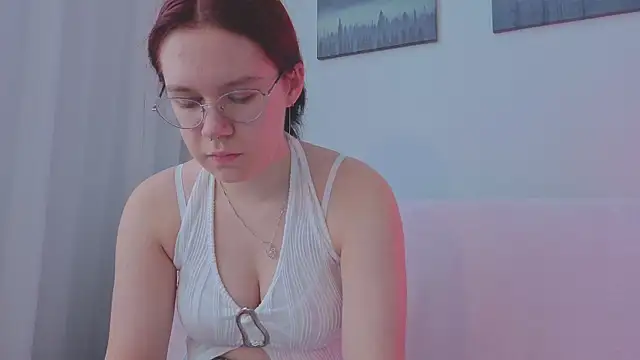 Mia Luw online show from 06/27/26, 04:06