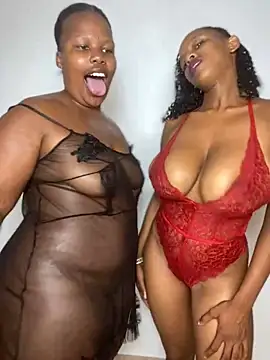 Cuddle Bear online show from 02/12/25, 01:27