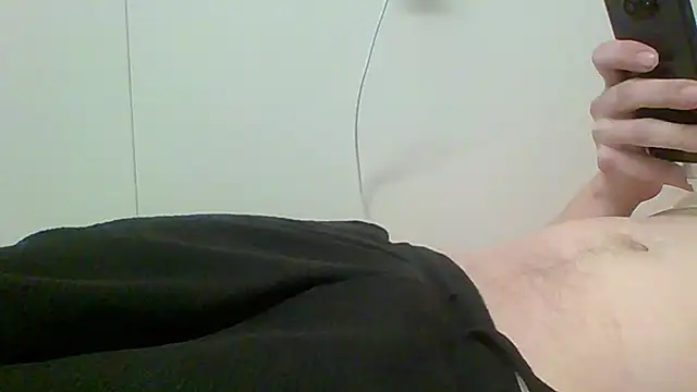 Snapshot of j3sp3r930 chatting on 02/27/25, 04:21 j3sp3r930 online show from 02/27/25, 04:21