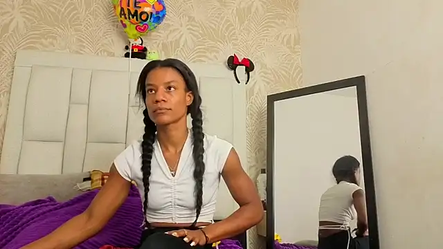 dafnnelewis online show from 04/25/26, 11:13