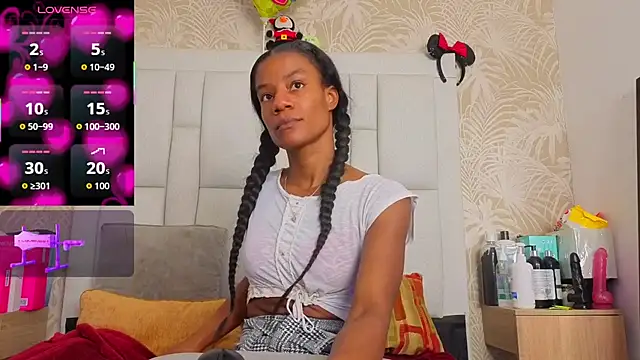 dafnnelewis online show from 05/08/26, 11:04