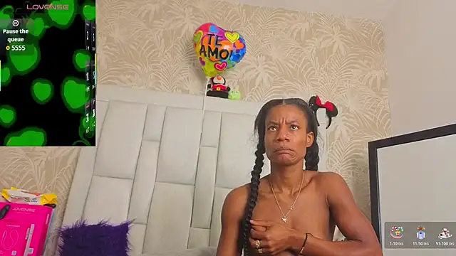 dafnnelewis online show from 05/12/26, 11:07