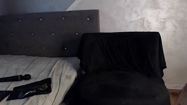 sassy sandra online show from 06/25/26, 05:12