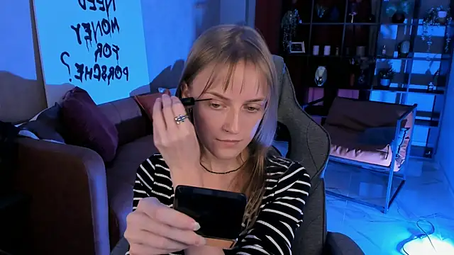 KiraMontoya online show from 11/02/25, 05:37