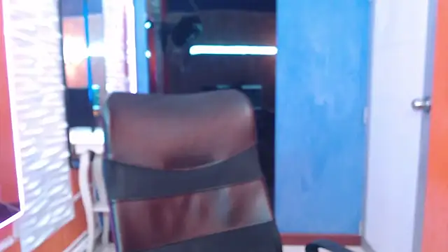 julieta fn online show from 12/17/25, 03:51