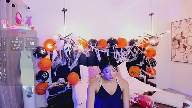 Snapshot of nattashaa7 chatting on 10/31/25, 11:11 nattashaa7 online show from 10/31/25, 11:11