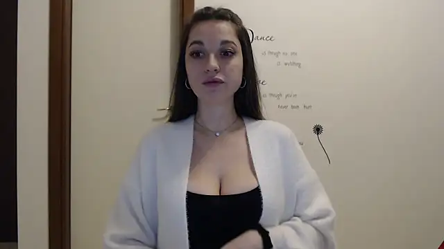 Snapshot of Eva_Eldis chatting on 11/27/25, 03:25 Eva Eldis online show from 11/27/25, 03:25