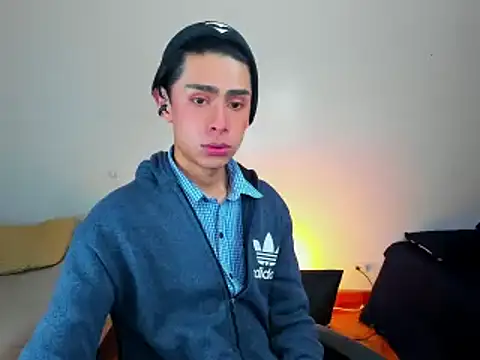 steve  gray online show from 02/14/25, 02:02