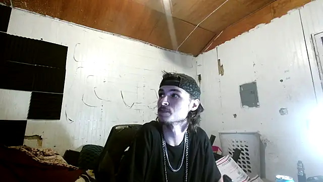 Snapshot of nuttyking2022 chatting on 10/27/25, 05:00 nuttyking2022 online show from 10/27/25, 05:00