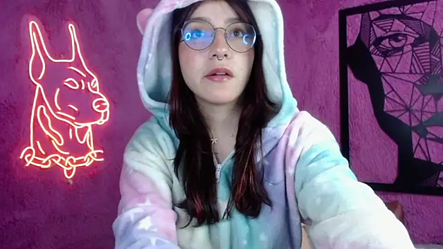 Snapshot of Sunshinegirl__ chatting on 03/06/25, 08:37 Sunshinegirl online show from 03/06/25, 08:37