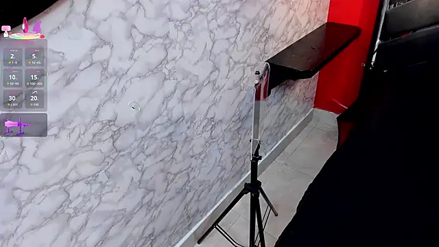 IVISBOUNCYASS online show from 11/11/25, 12:27