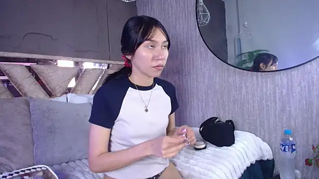Snapshot of Miaa_Lee7 chatting on 03/11/26, 08:37 Miaa Lee7 online show from 03/11/26, 08:37