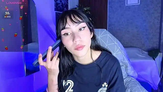 Snapshot of Miaa_Lee7 chatting on 04/18/26, 08:42 Miaa Lee7 online show from 04/18/26, 08:42
