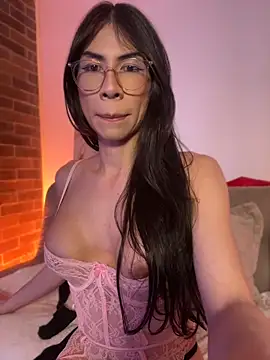 Snapshot of Amby_ambar chatting on 05/15/26, 01:23 Amby ambar online show from 05/15/26, 01:23