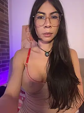 Snapshot of Amby_ambar chatting on 05/22/26, 01:35 Amby ambar online show from 05/22/26, 01:35