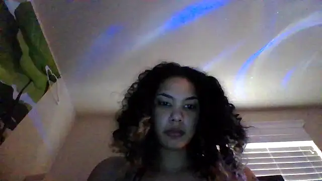 Snapshot of tastylolaaa chatting on 02/05/25, 12:31 tastylolaaa online show from 02/05/25, 12:31