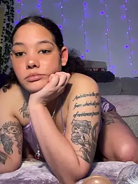 Snapshot of tastylolaaa chatting on 02/25/26, 01:15 tastylolaaa online show from 02/25/26, 01:15