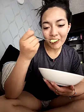 CuteHarper online show from 09/10/25, 12:54