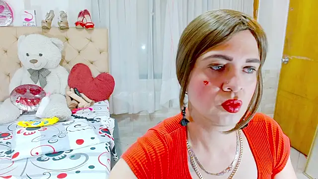 Snapshot of Dolldirtyxxx chatting on 05/22/26, 05:36 Dolldirtyxxx online show from 05/22/26, 05:36