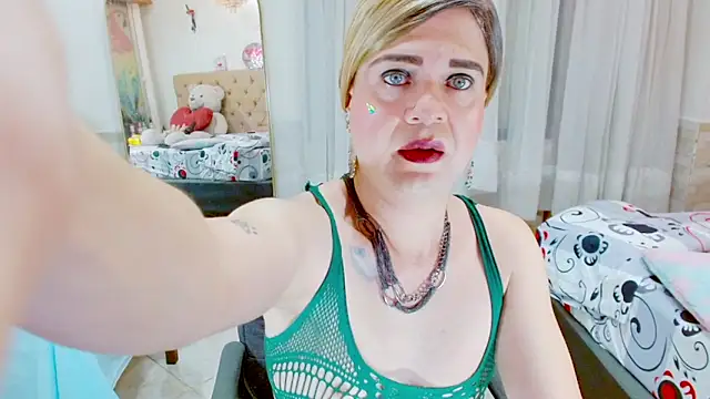 Snapshot of Dolldirtyxxx chatting on 05/26/26, 05:03 Dolldirtyxxx online show from 05/26/26, 05:03