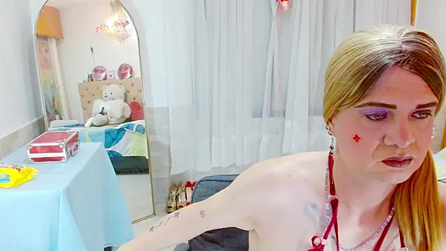 Snapshot of Dolldirtyxxx chatting on 06/04/26, 05:13 Dolldirtyxxx online show from 06/04/26, 05:13