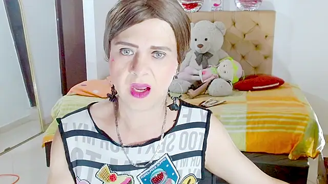Snapshot of Dolldirtyxxx chatting on 07/25/26, 05:49 Dolldirtyxxx online show from 07/25/26, 05:49