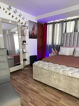 Madissonlove 1 online show from 01/07/26, 01:35