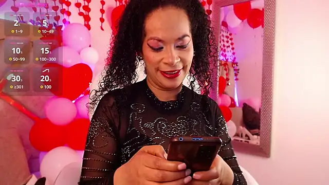 Snapshot of Cintiia_Holmes chatting on 02/16/25, 11:38 Cintiia Holmes online show from 02/16/25, 11:38