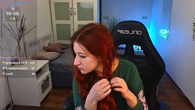 Snapshot of Katy_diamond_ chatting on 03/12/25, 07:57 Katy diamond online show from 03/12/25, 07:57