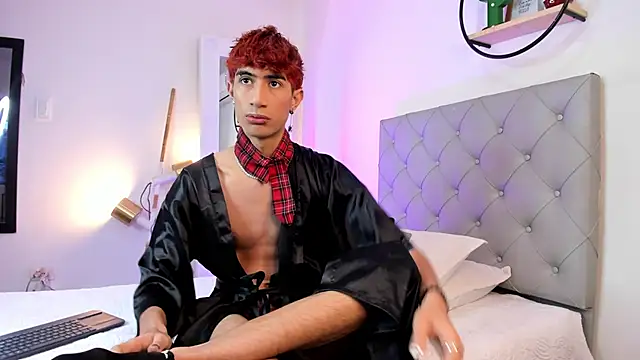 NovaaWheler online show from 03/08/25, 04:34