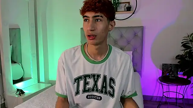 NovaaWheler online show from 03/19/25, 02:13