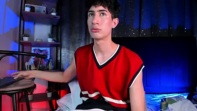 NovaaWheler online show from 10/25/25, 09:20