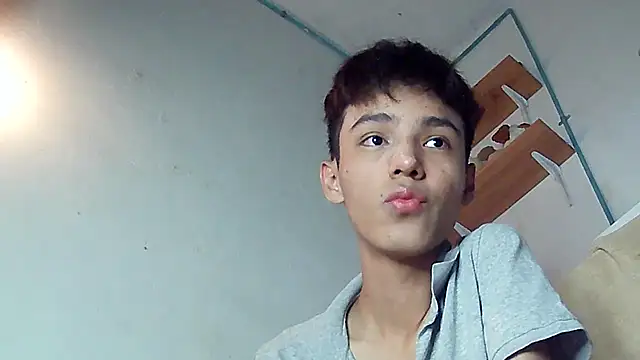 ChavoOT online show from 03/23/25, 01:20